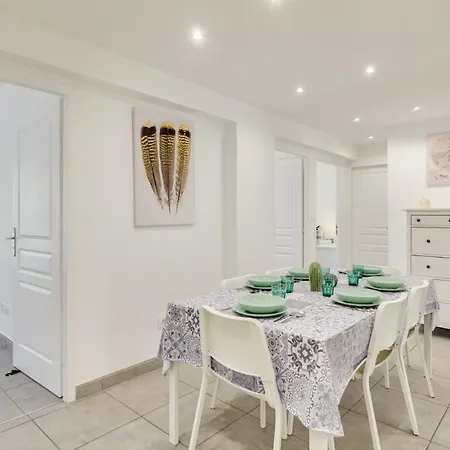 Apartment Gare St Charles Vieux Port Marseille