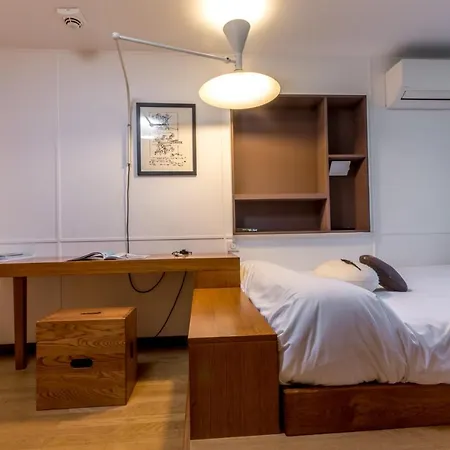 Le Corbusier 3*