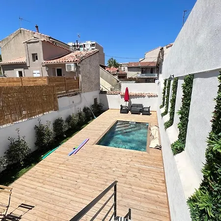 Le Tropical Piscine Et Terrasse Centre-ville Hébergement de vacances Marseille