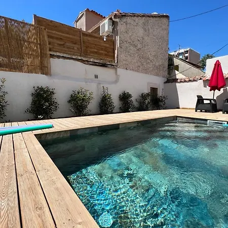 Hébergement de vacances Le Tropical Piscine Et Terrasse Centre-ville Marseille
