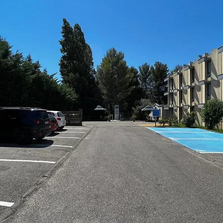 Ibis Budget Est Porte D'aubagne