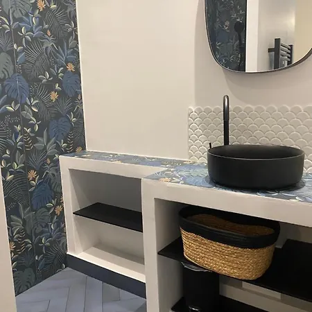 Le Sebastopol Apartment *