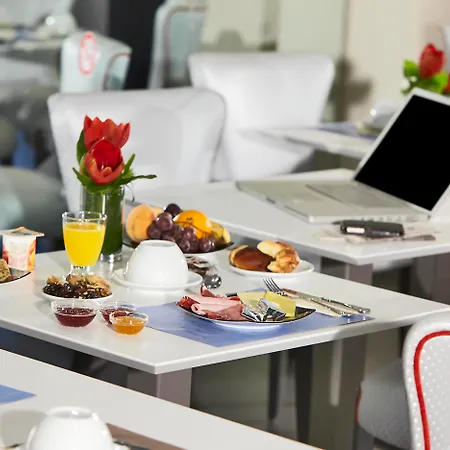 Kyriad Centre Paradis-prefecture 3*