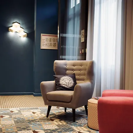 Alex & Hotel 3*