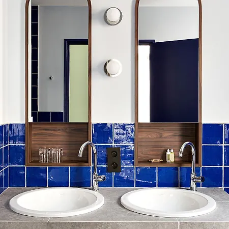 New Le Quai - Vieux Port 4* Marsiglia
