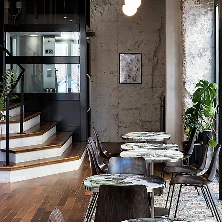 New Le Quai - Vieux Port 4* Marsiglia