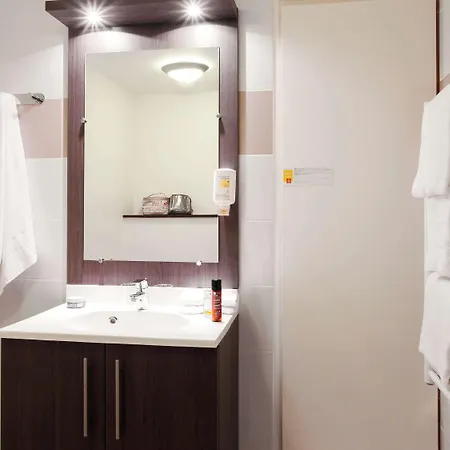 Adagio Access Saint Charles Aparthotel