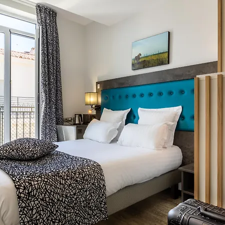 Otel Carre Vieux Port 3*