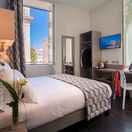 Carre Vieux Port Hotel 3*