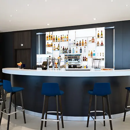 Golden Tulip Euromed