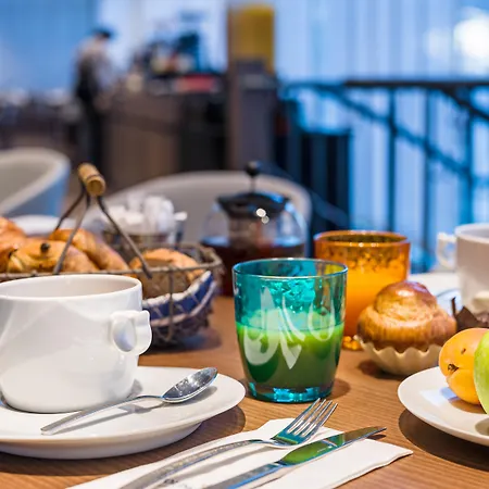 Golden Tulip Euromed Hotel 4*