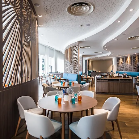 Golden Tulip Euromed Marseille