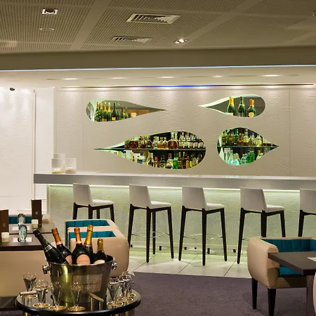 Sofitel Vieux-port 5*