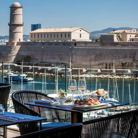 Sofitel Vieux-port 5*