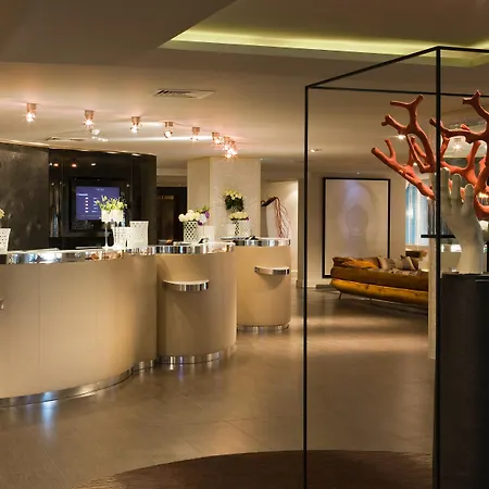 Sofitel Vieux-port 5*