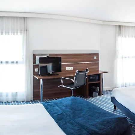 Hotel Centre Gare Saint-charles 3*