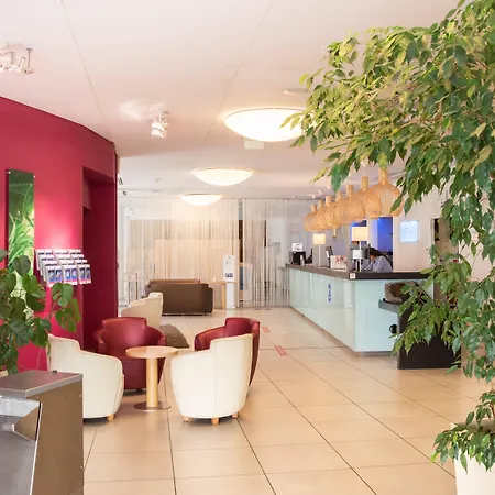 Express Saint Charles, An Ihg Marseille