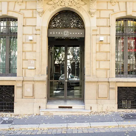 C2 Hotel Marselha