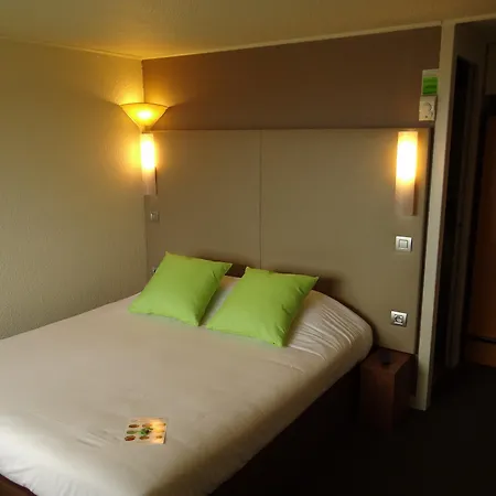 Hotel Campanile Saint Antoine 3*