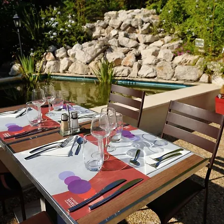 Campanile Saint Antoine 3*