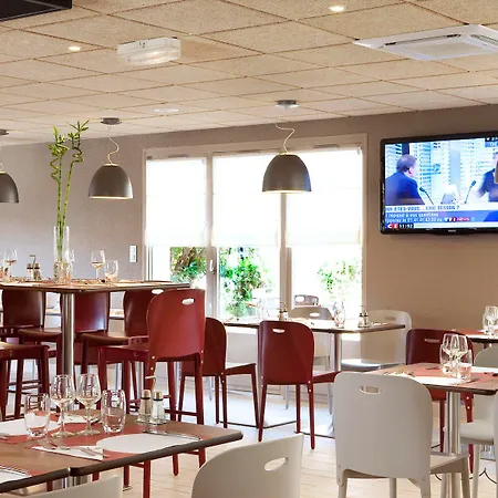 Hotel Campanile Saint Antoine