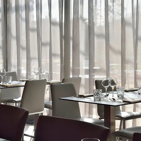 Ac By Marriott Prado Vélodrome Hotel Marsiglia
