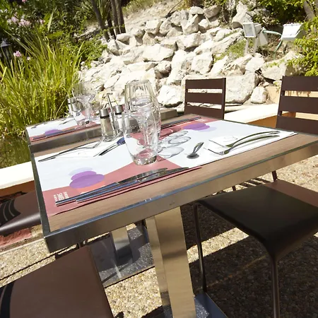 Hotel Campanile Saint Antoine