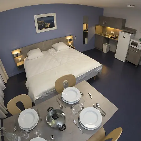 La Canebiere Apartahotel
