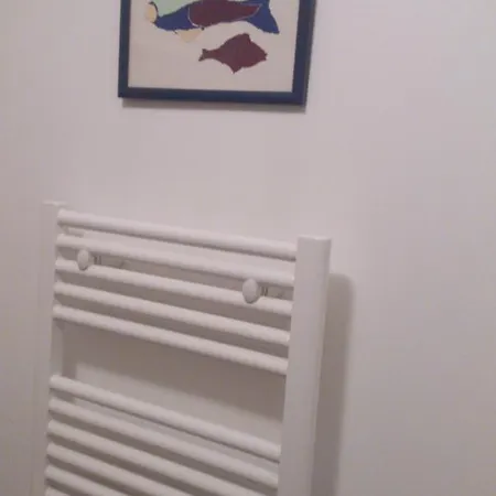 Le Village 76 M2 Climatisation 1Er Arrondissement Gare A Pied Box Parking Possible Marseille