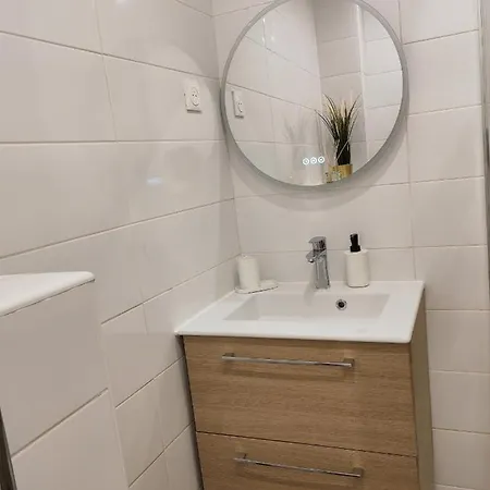 : Studio Cosy Bien Situe Apartment