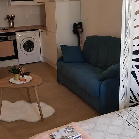 Apartment : Studio Cosy Bien Situe