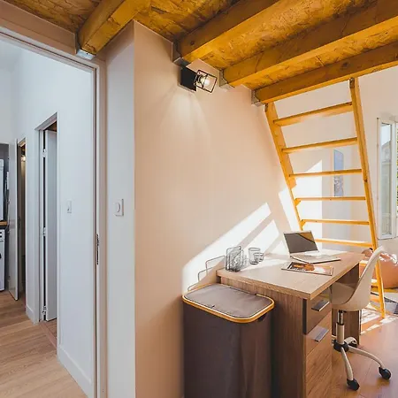 Apartment Magnifique T5 - Gare St Charles - 4 A 10 Personnes Marseille