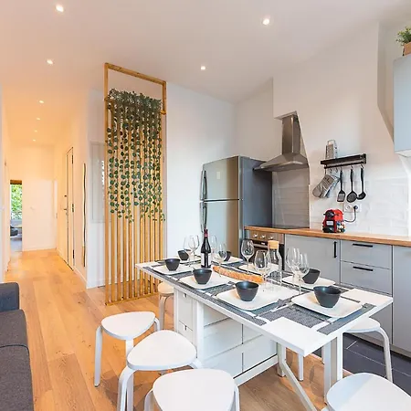Magnifique T5 - Gare St Charles - 4 A 10 Personnes Marseille