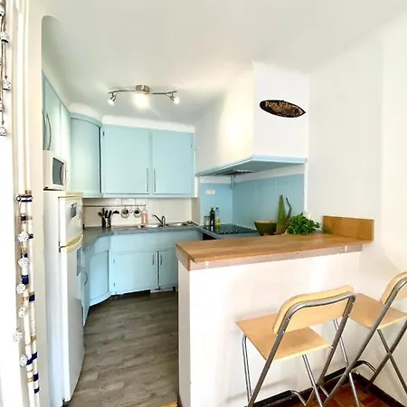 Cozy Catalans Avec Balcon Apartment