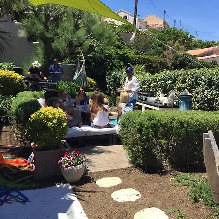 Holiday home La Flibuste Des Goudes: Calanques Seaside Retreat With Gardens Marseille