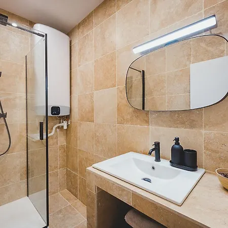 Magnifique T5 - Gare St Charles - 4 A 10 Personnes