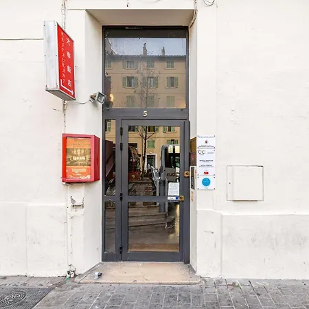 Travel 24m2, 120m Vieux-port ,clim , Wifi ,acces Autonome Avec Code Apartment Marseille