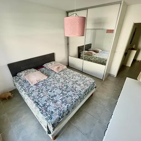 Coquet Apartment *