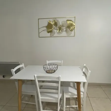 Rb *