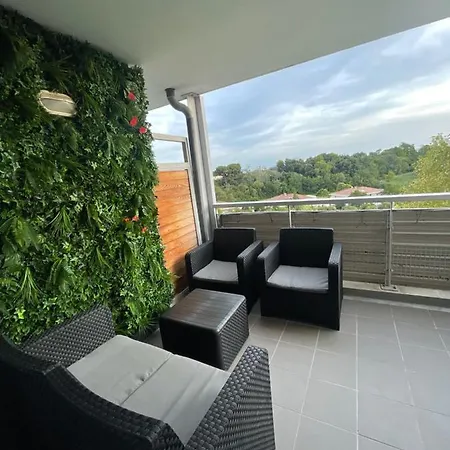 Rb Apartment *