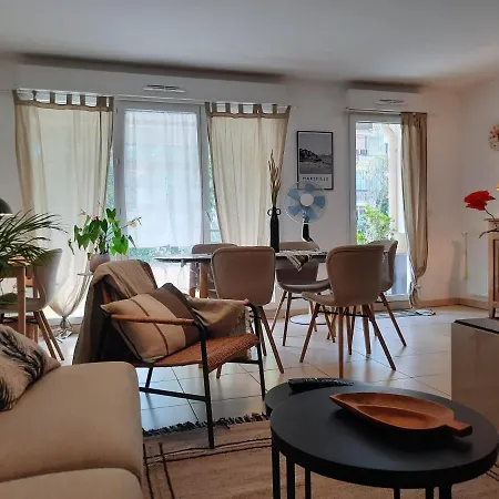 Pytheas Carre D'or Apartment *