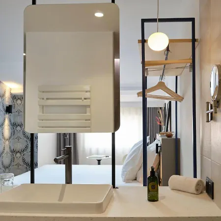 Maison Juste アパートホテル