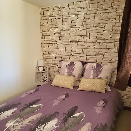 D Hotes Au Coeur Des Oliviers Homestay Marseille