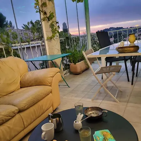 D Hotes Au Coeur Des Oliviers Homestay *