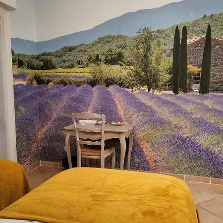 D Hotes Au Coeur Des Oliviers Homestay *
