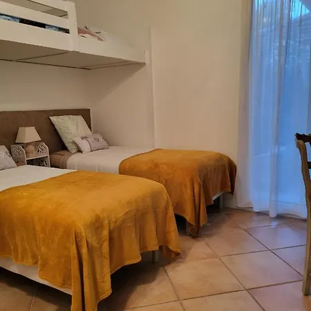 D Hotes Au Coeur Des Oliviers Homestay