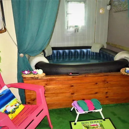 Le Clos Des Collines Jacuzzi 3 Etoiles De France