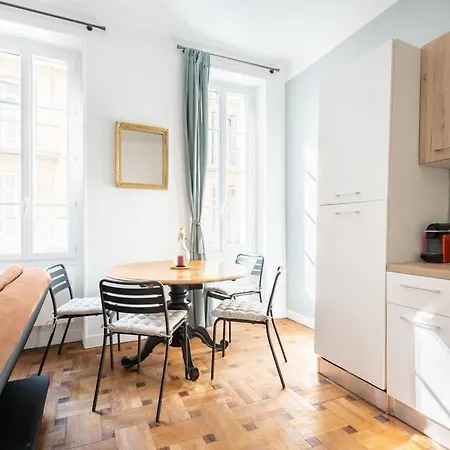 T2 - Rue Paradis - Cosy * Marseille