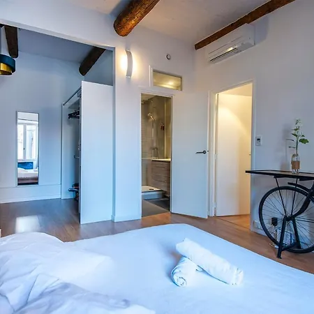 Very Nice 58m Close To The Old Port Apartment