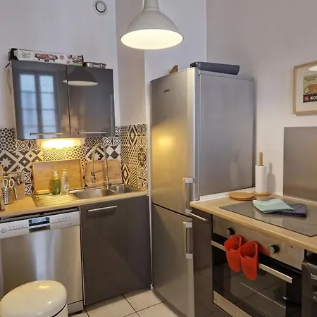 Apartment 2 Pieces Dans Le Centre Avec Petite Terrasse 3***